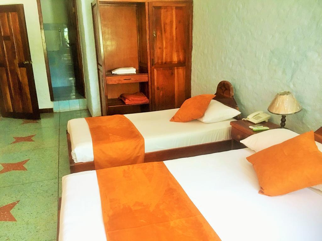 Hostal Estrella De Mar Puerto Ayora  Room photo