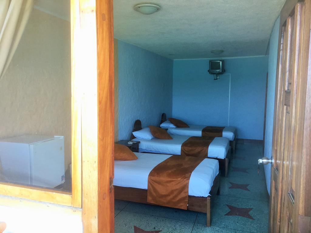 Hostal Estrella De Mar Puerto Ayora  Room photo